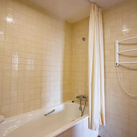 Holidays, Edificio Europa, 8 Personas, 2 * Sierra Nevada