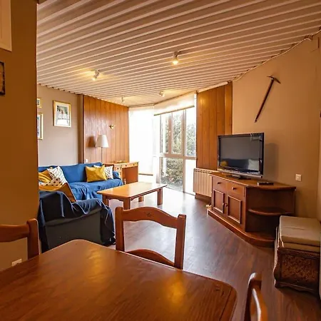 Holidays, Edificio Europa, 8 Personas, 2 Apartment *
